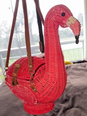 Adorable Vintage Wicker Flamingo Purse – Unique Statement Summer Bag 🦩